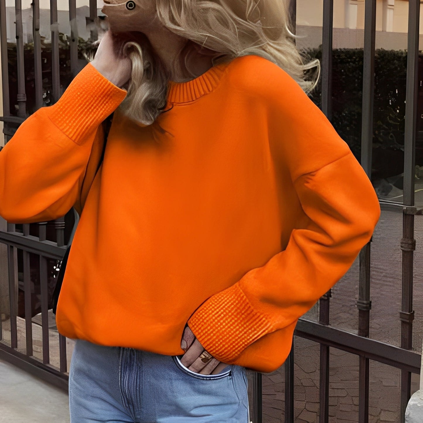 Shanelle - Sweat-shirt Classique à Col Rond pour Femmes