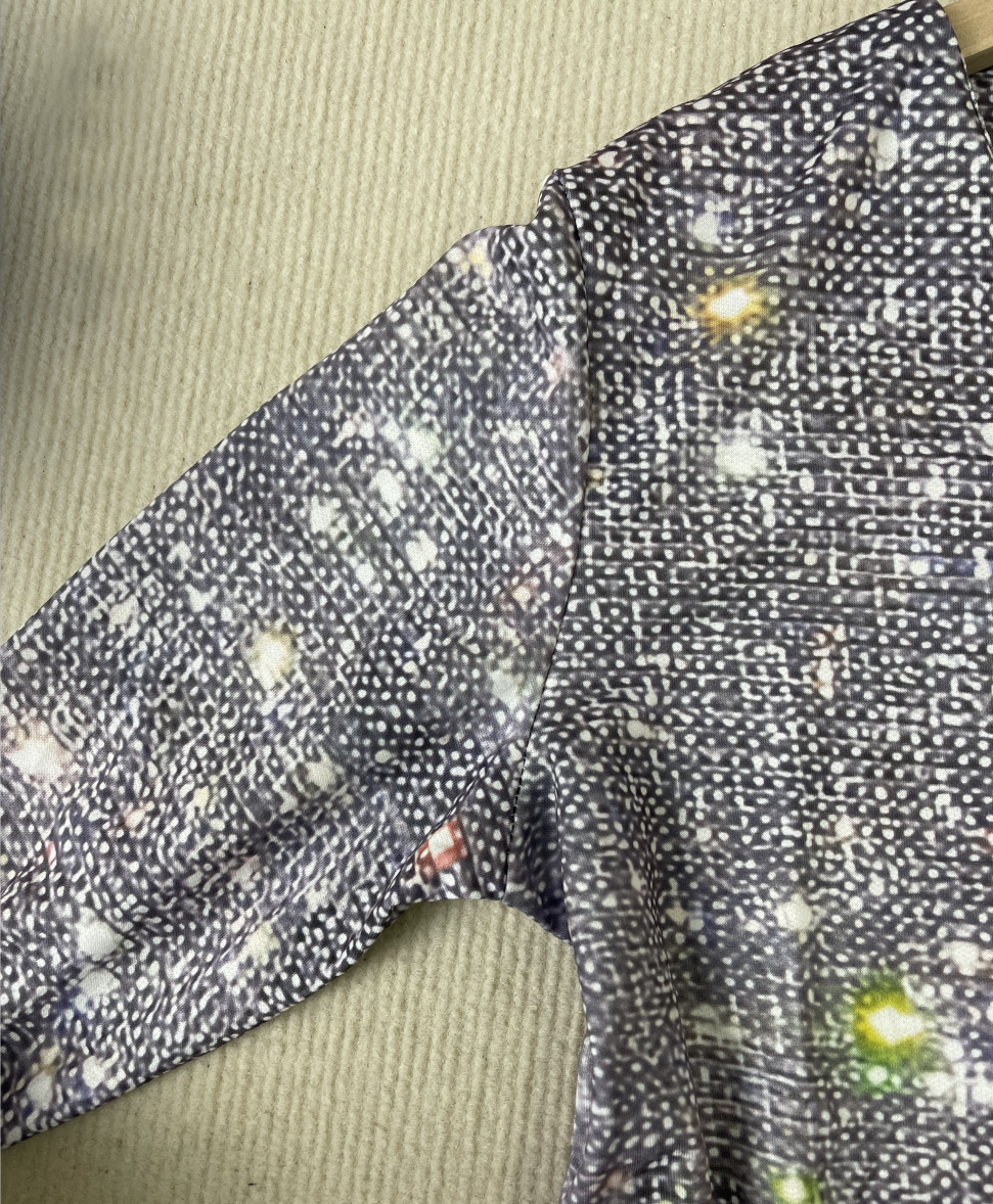 Elaina – Blouse pailletée avec manches longues