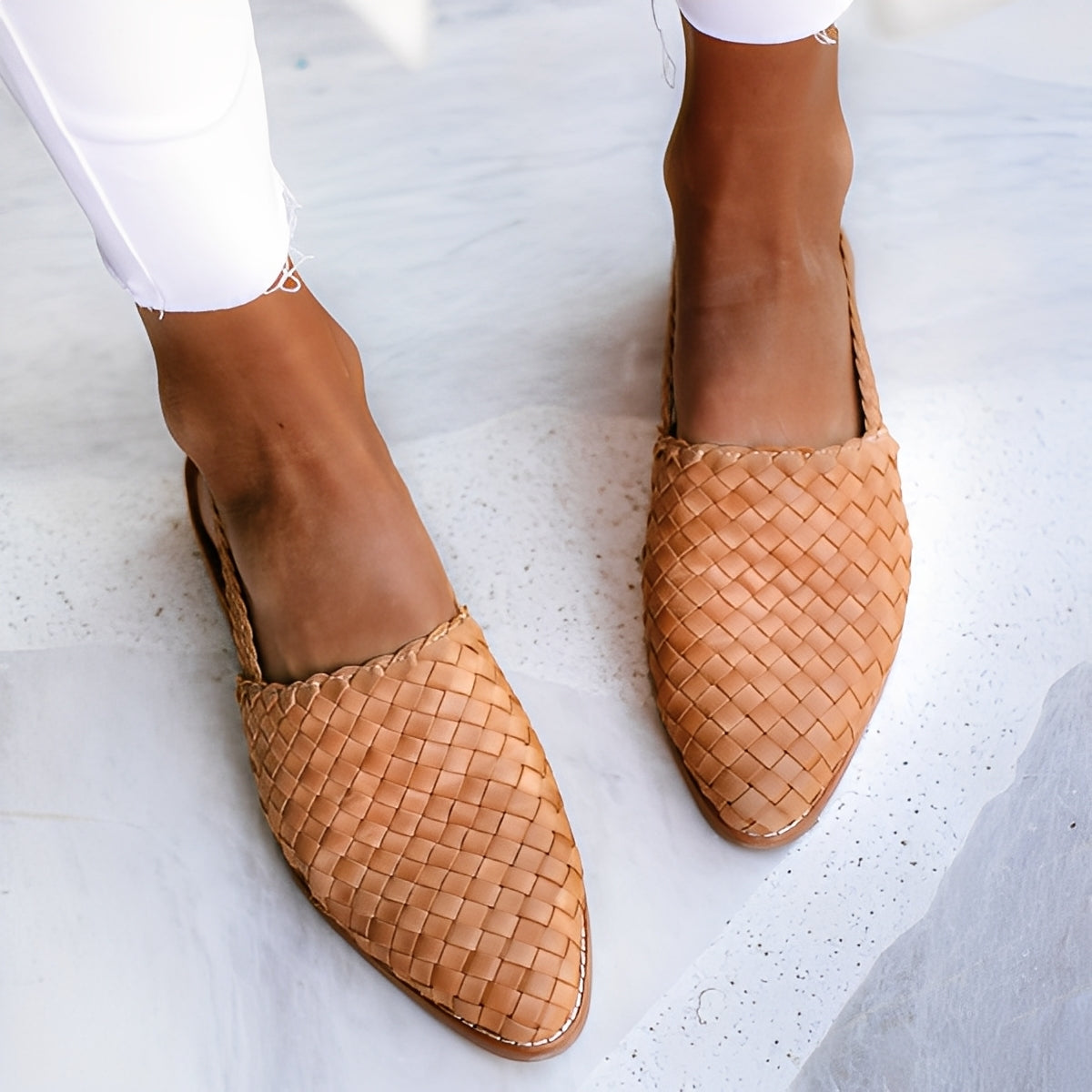 Dolores - Sandales plates pour femmes en cuir tressé