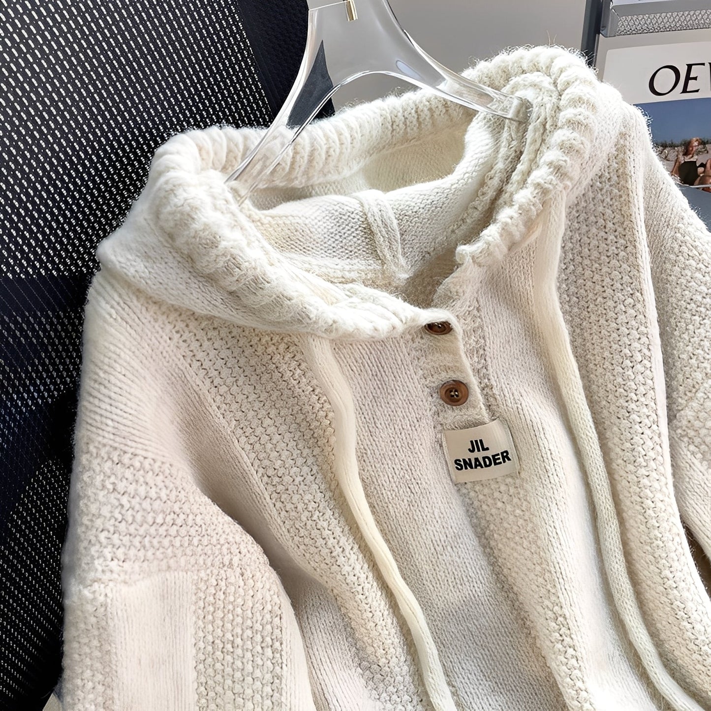 Haylee - Sweat ample en maille avec capuche et boutons pour femmes