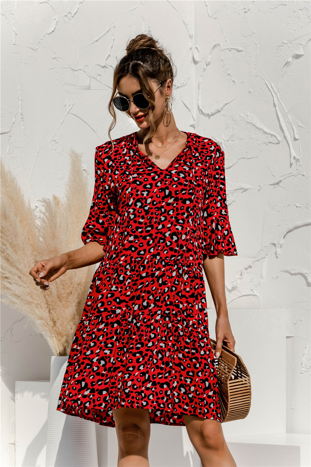 Nila – Mini-robe d'été avec coupe taille