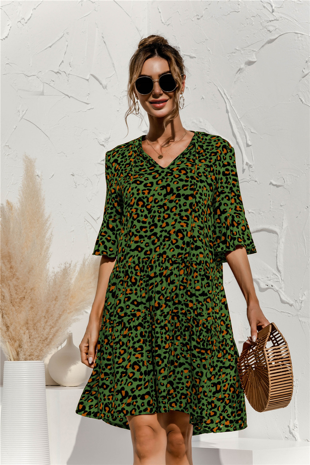 Nila – Mini-robe d'été avec coupe taille