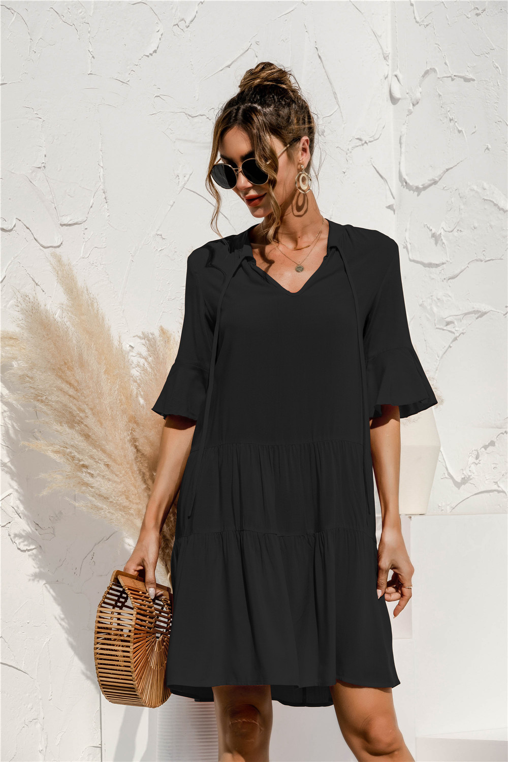 Nila – Mini-robe d'été avec coupe taille