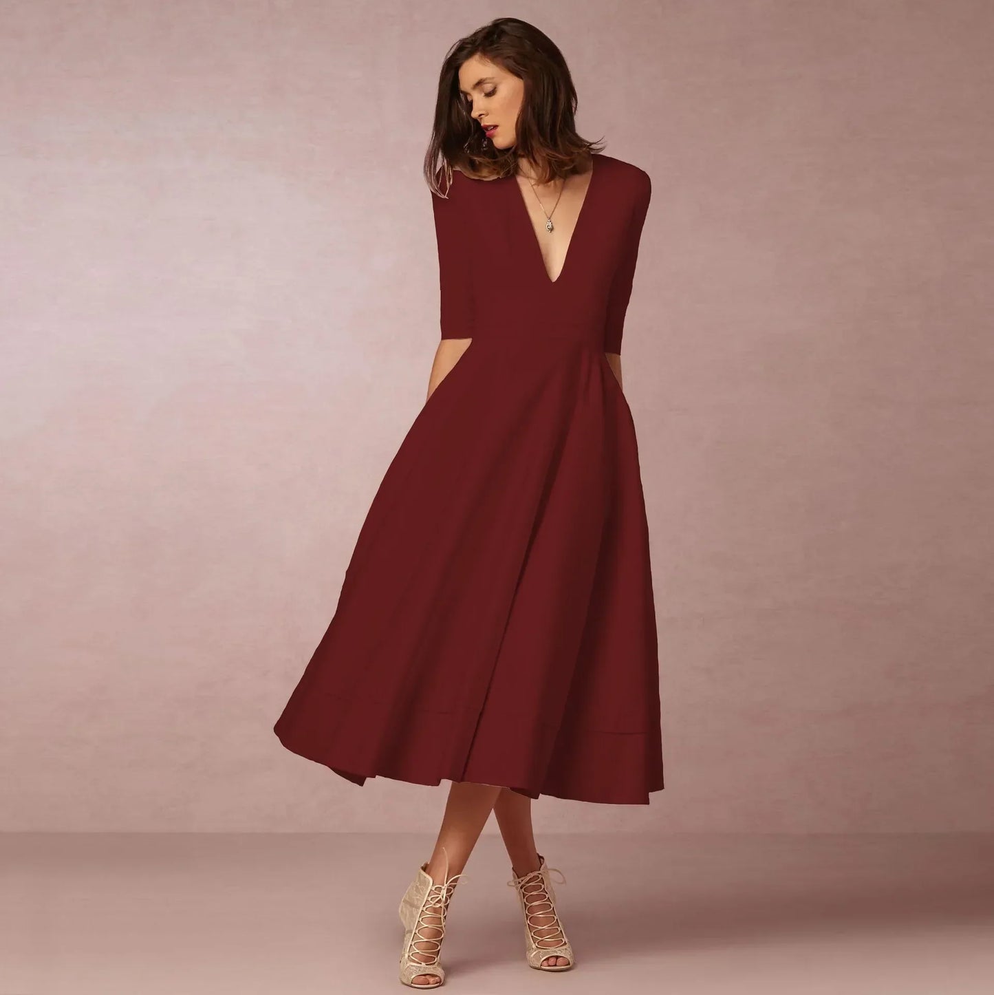 Noemi – Robe de soirée élégante en longueur midi