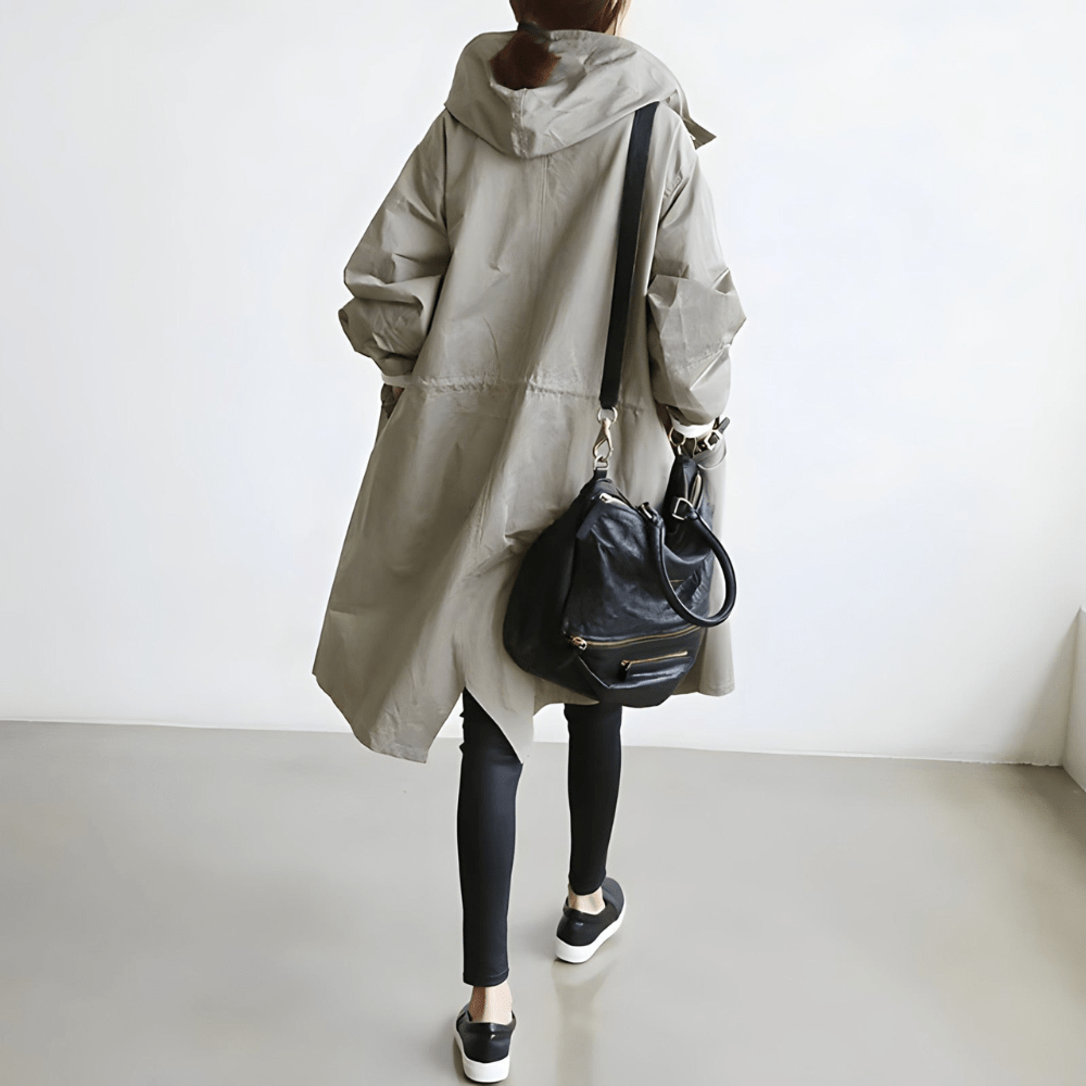 Emma – Légère Veste à Capuche