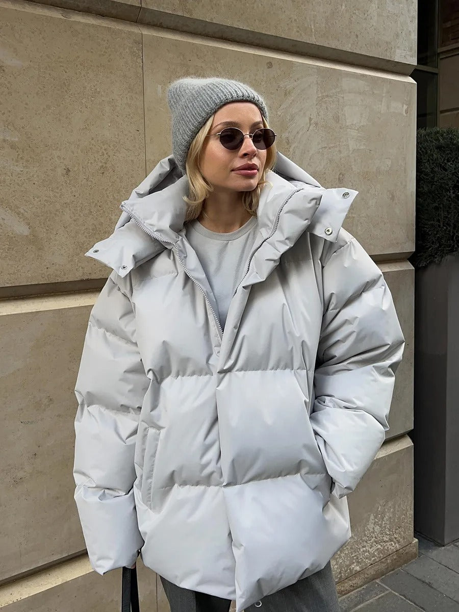 Renata – Courte veste femme avec capuche