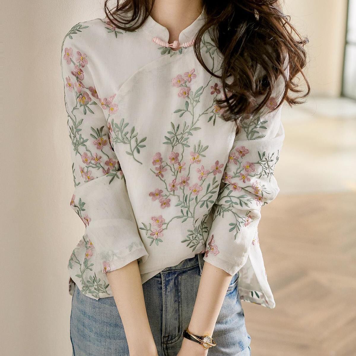Charnette - Chemise élégante en lin avec broderie pour femmes