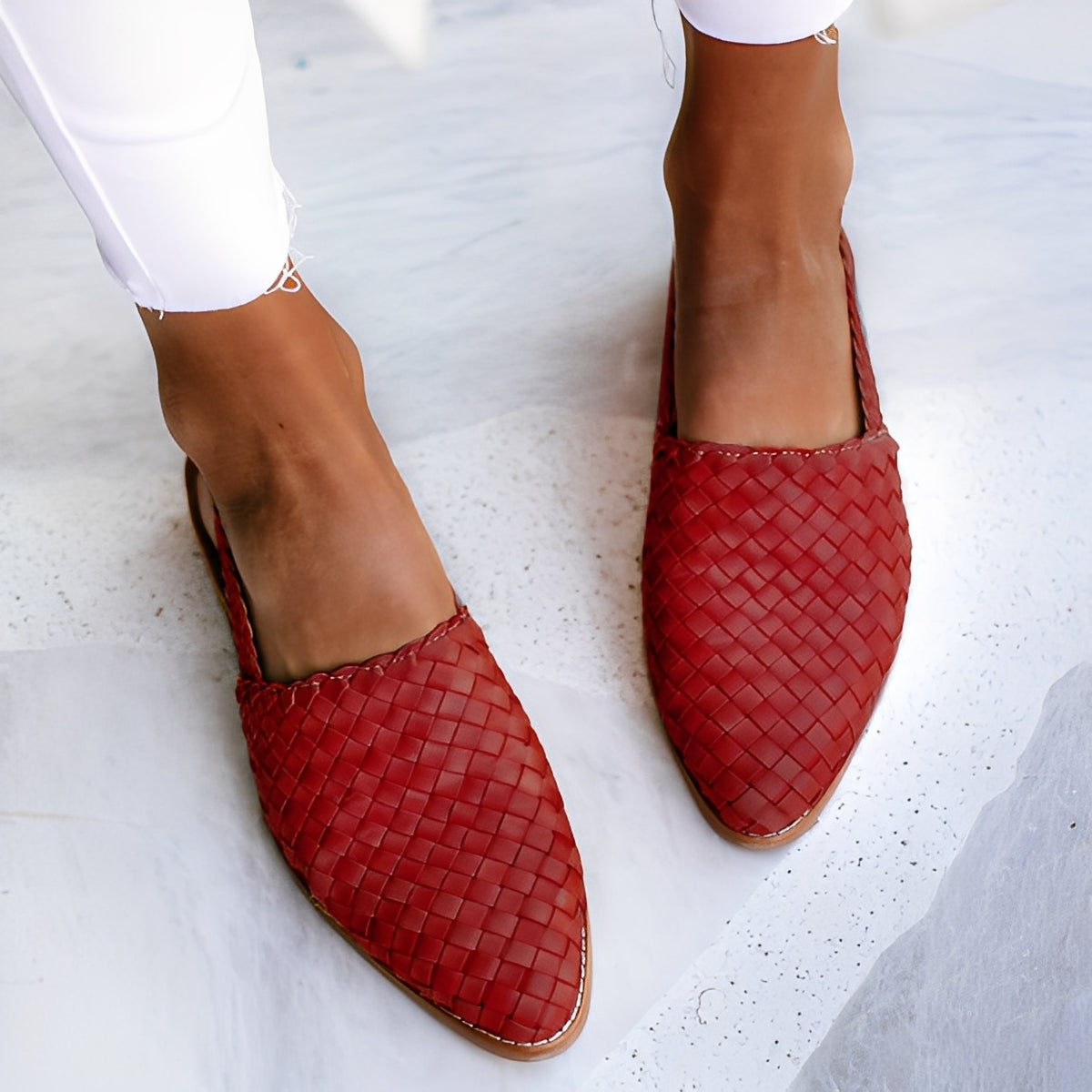 Dolores - Sandales plates pour femmes en cuir tressé