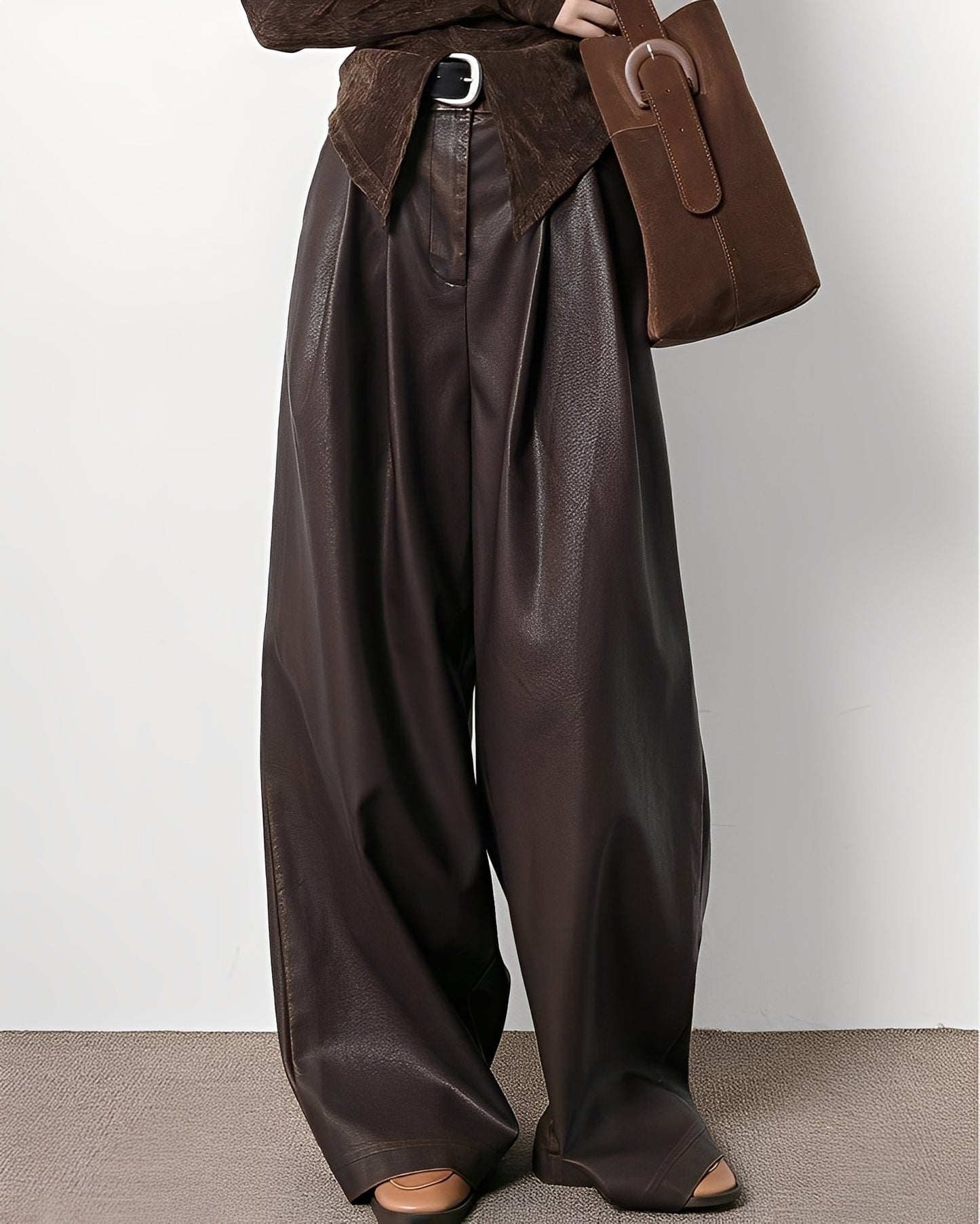Lora - Pantalon classique en faux cuir avec taille haute pour femmes