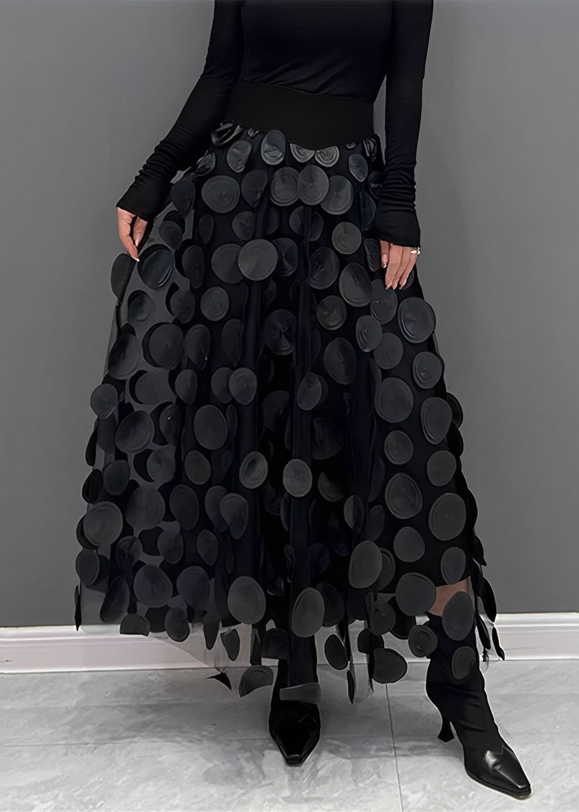 Peaches – Jupe midi à pois style rétro