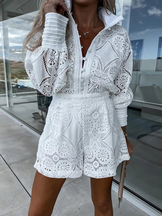 Aurora – Ensemble en Dentelle avec Haut et Shorts Élégants