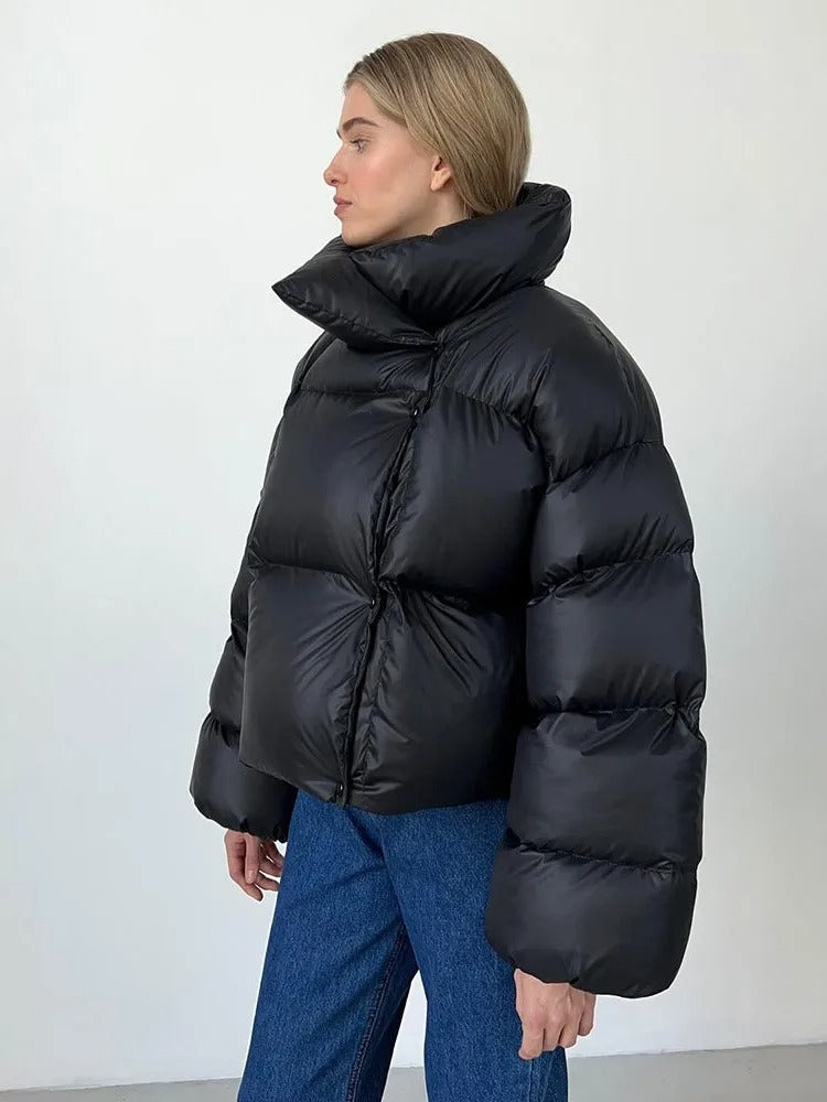 Renata – Courte veste femme avec capuche