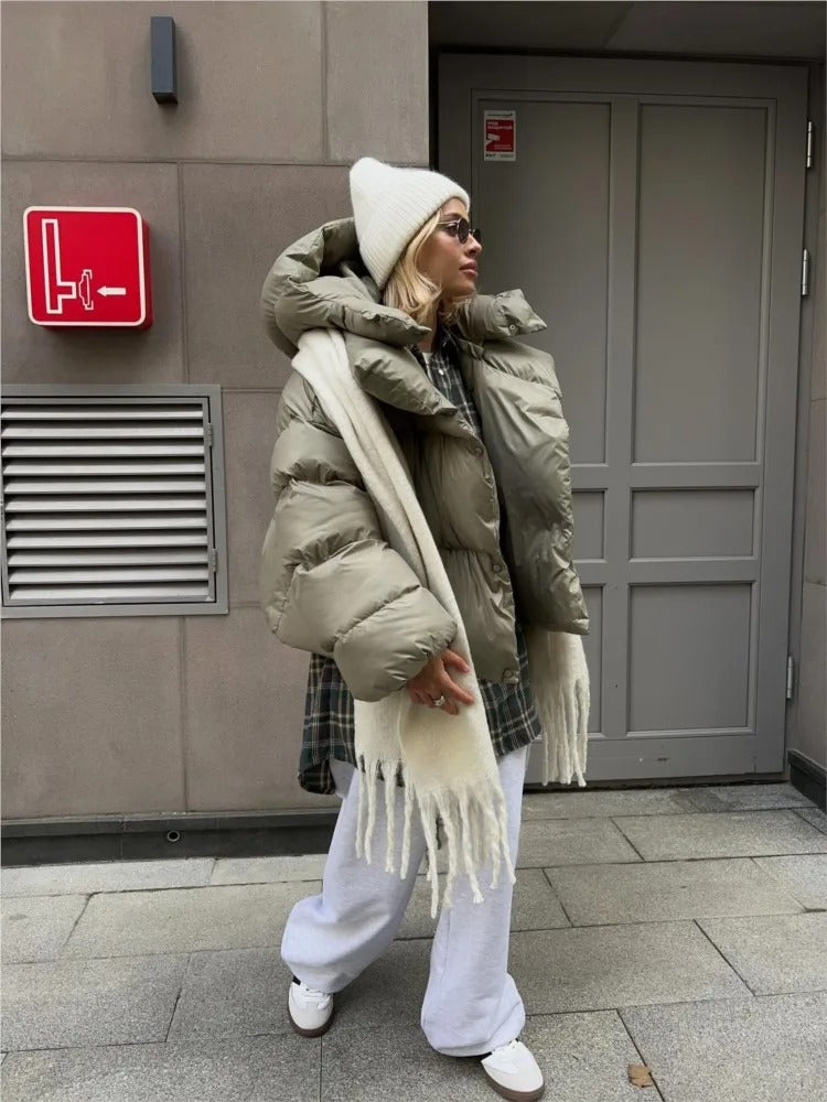Renata – Courte veste femme avec capuche